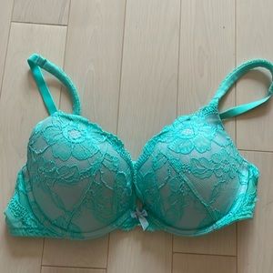 Victoria’s secret teal blue bra